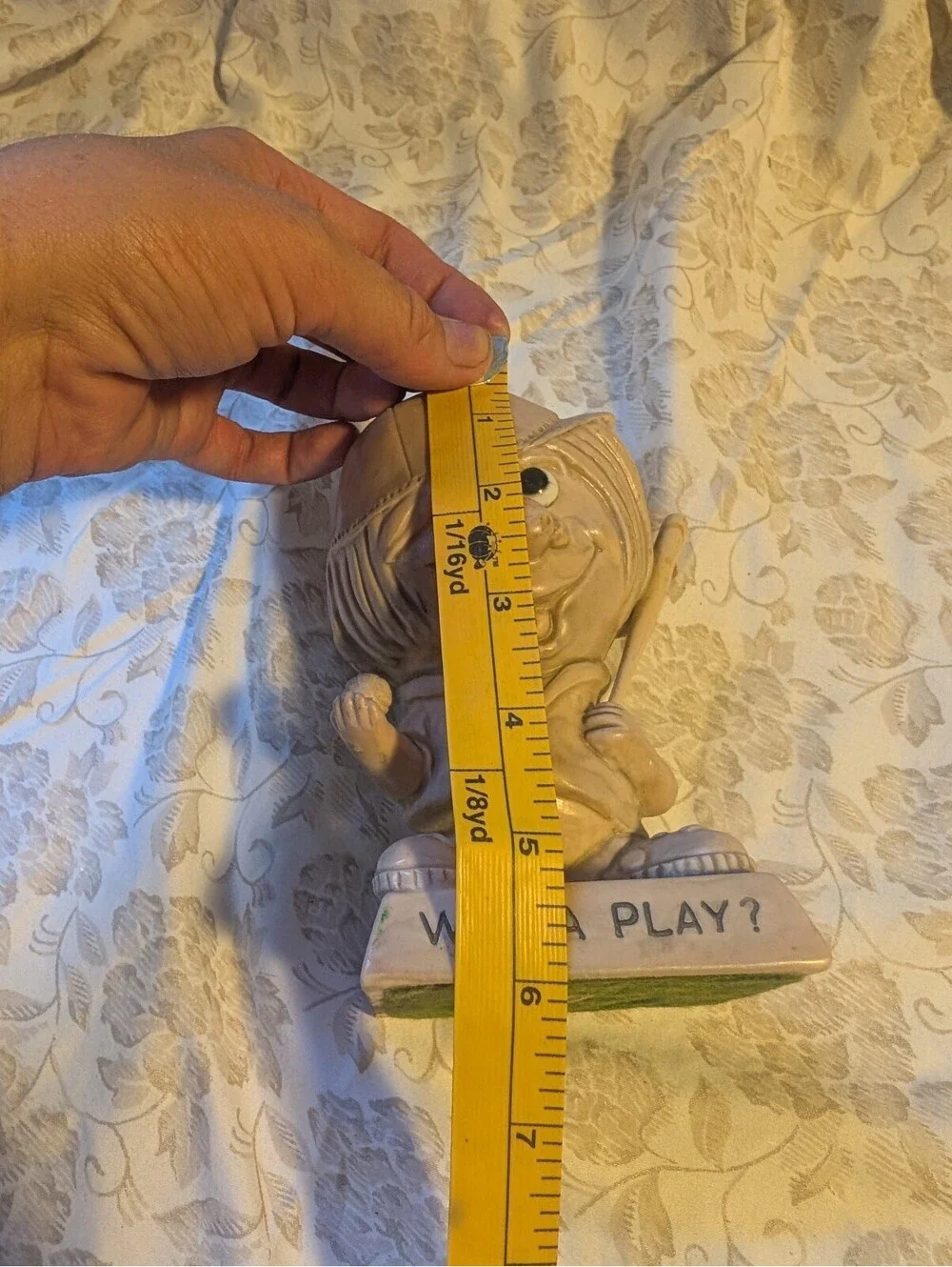 Vintage Russ Berrie & Wallace Berrie 1970 Baseball Player Figurine 
